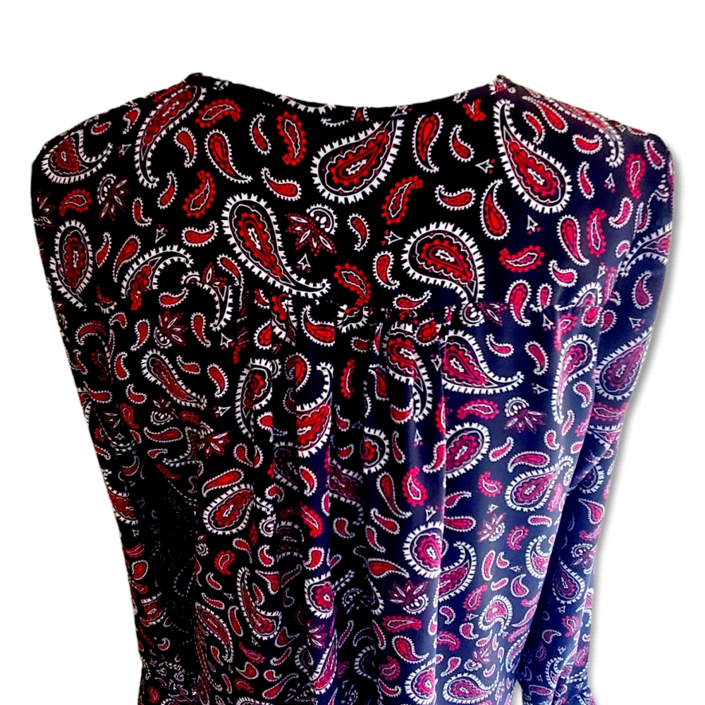 Paisley Black, Red, and White Long Sleeve Premise Studios High Low Tunic T Sz M - Picture 5 of 11